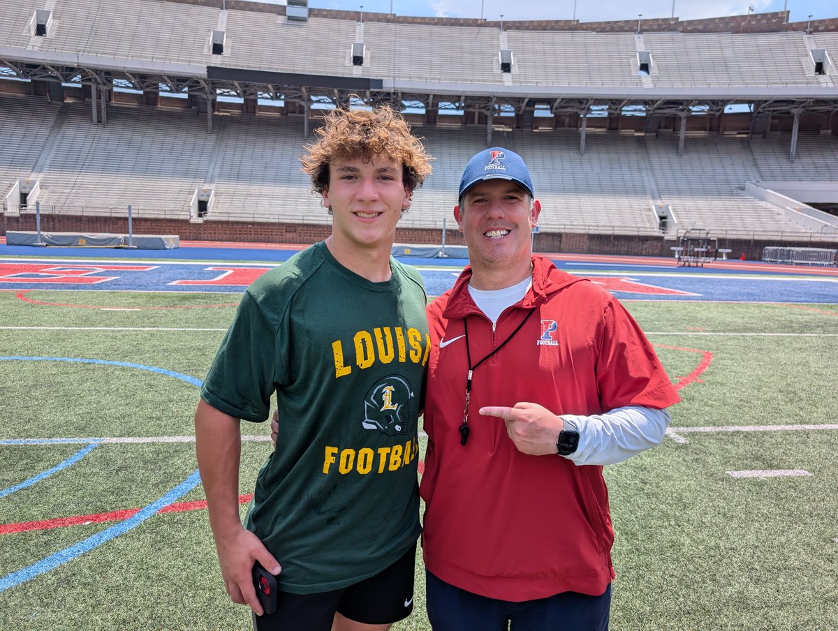 odin_erickson5's tweet image. Had a great morning competing @PennFB yesterday on Franklin Field! Thank you @CoachPriore for hosting and for meeting afterwards, and big thanks to @CoachDupont for all the one on one work and coaching! Good to talk with @CoachBobBenson and @Greg_Chimera and look forward to…