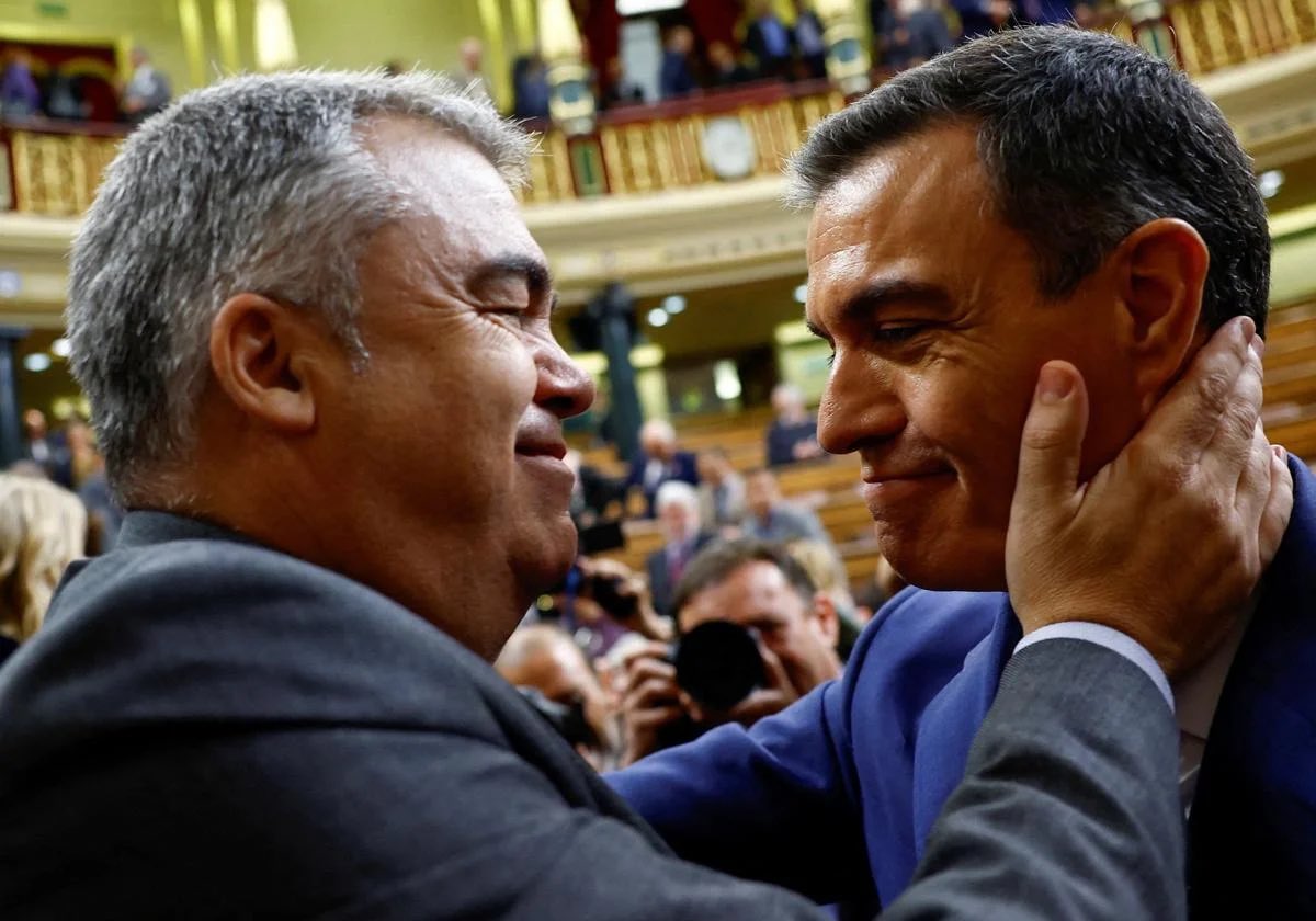 Doct_Tricornio's tweet photo. 🔴 Si la mano derecha de Sánchez está en prisión comunicada sin fianza imputado por organización criminal, imagina hasta donde llegará la putrefacción dentro del PSOE: ni dimisiones, ni moción de censura, ni adelanto electoral, NADA  

España, 2025 https://t.co/I52wcoXcRJ