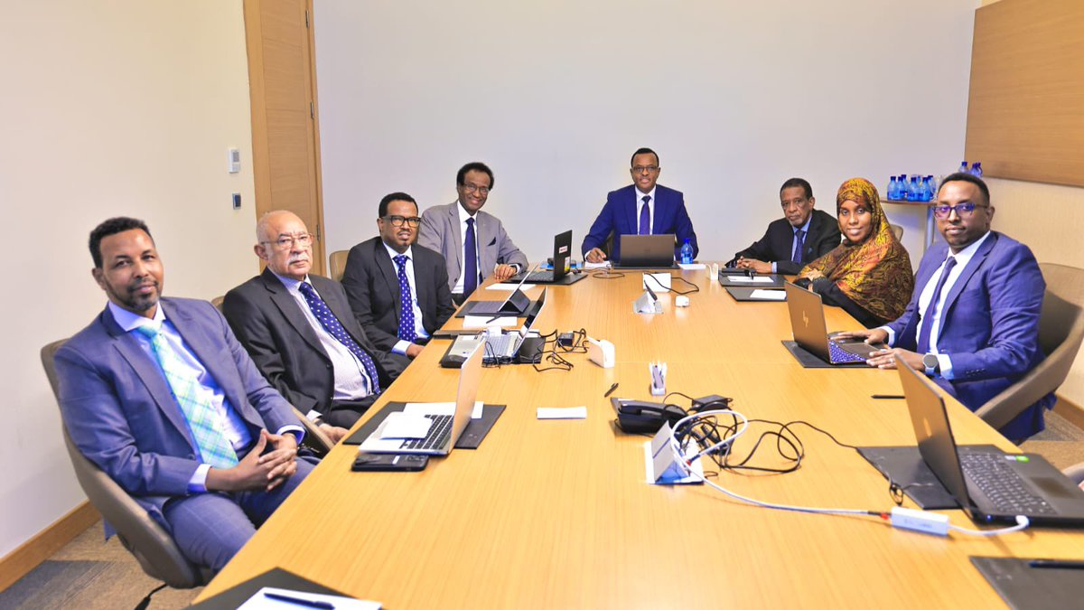 𝐂𝐁𝐒 𝐁𝐨𝐚𝐫𝐝 𝐨𝐟 𝐃𝐢𝐫𝐞𝐜𝐭𝐨𝐫𝐬 held its ordinary meeting on 𝟐𝟗 𝐉𝐮𝐧𝐞 𝟐𝟎𝟐𝟓. Key decisions included:

•Re-licensing of a Mobile Money Service Provider
•Revision of mandates and structure of key executive management committees

The Board also reviewed financial