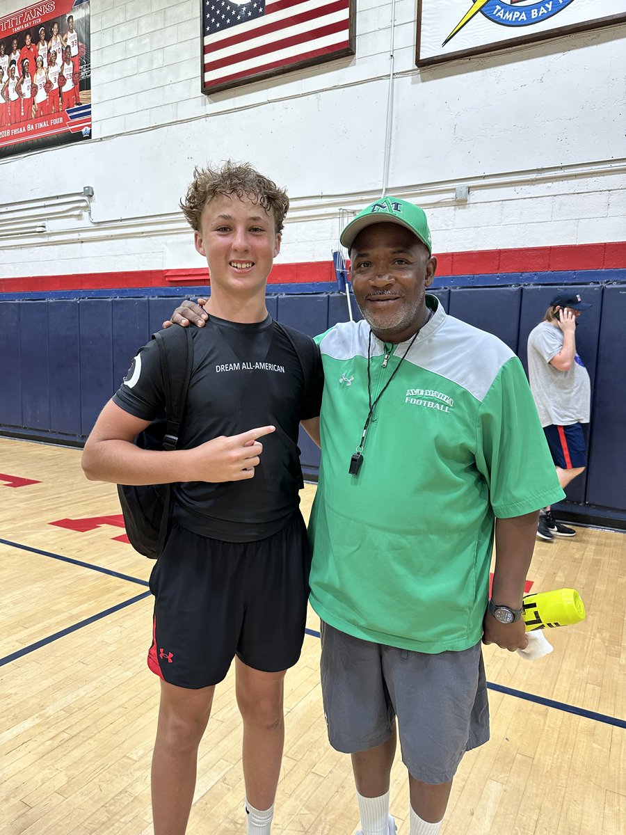 aydenduda2029's tweet image. What a difference a few months makes! Thank you Coach McGarrah @McgarrahCoach @GyreneFootball for taking the time to talk and connect! I am looking forward to getting out to Ave Maria this fall!
@Gyrenes #connections #linebacker #mtxe #blessed
@FLHSRecruiting @PrepRedzoneFL…