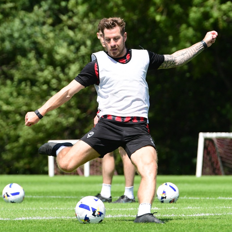 LincolnCity_FC's tweet photo. ☀️ Hot stuff