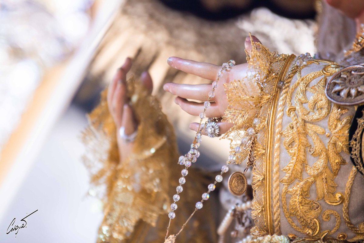 #SemanaSanta2025 | 𝐌𝐚𝐝𝐫𝐞𝐬 𝐝𝐞 𝐥𝐚 𝐓𝐫𝐢𝐧𝐢𝐝𝐚𝐝.

#TDSCofrade #SSanta25

cc: <a href="/Hdad_Trinidad/">Hermandad de la Trinidad (OFICIAL)</a> <a href="/3Caidas_Triana/">Tres Caídas de Triana</a>

📷 <a href="/JcCasquet/">José Carlos B. Casquet</a>

fotografiacasquet.blogspot.com/2025/06/sabado…