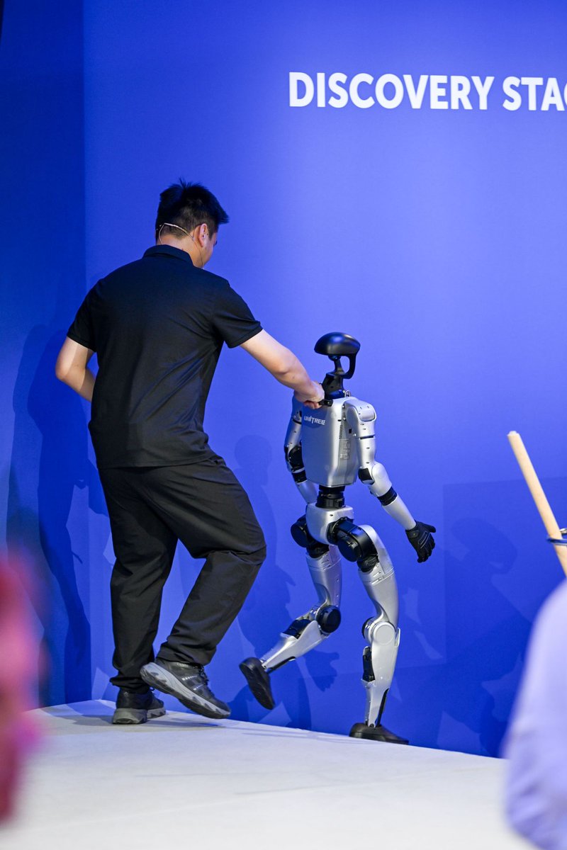 Gerard_Assoc's tweet photo. What a week at #VivaTech 2025!

4 days of bold ideas, AI, deep tech, robotics &amp; quantum breakthroughs.

At Gerard &amp; Associates, we believe:
⚙️ Strategy + Innovation = Real Impact
🤝 Collaboration drives transformation
🌍 The future is built together

#Innovation #AI #DeepTech https://t.co/r733TcZ57n