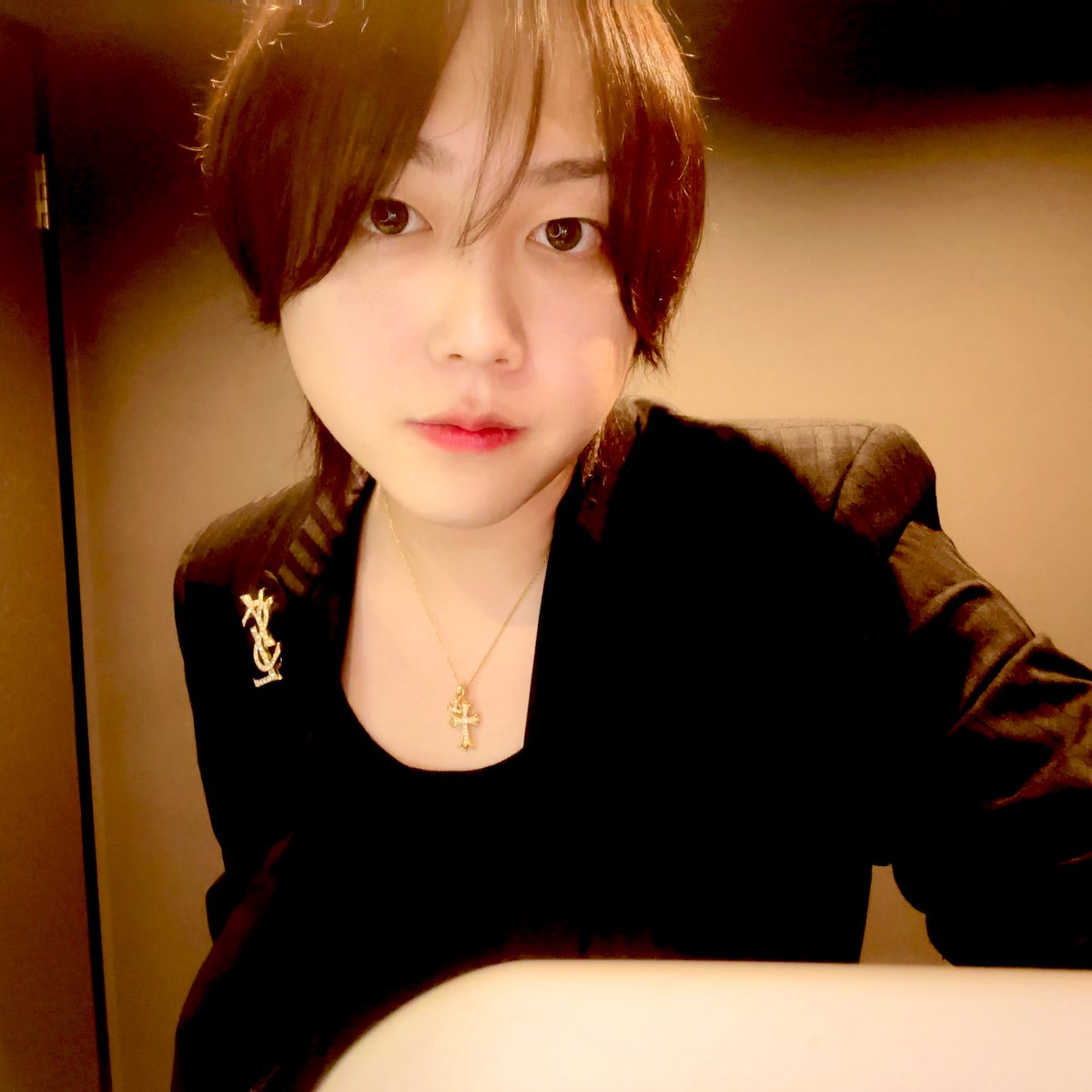 97line7's tweet photo. 少年漫画ほぼ読んでるんで主人公みたいな性格です。ワガママです🧑‍🦲
毎日シャンパン飲ませて🥂 https://t.co/FzjdK9Nm1G