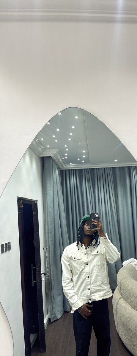 heisdm_'s tweet image. I know say na turn by turn but na me still be next! 🌴