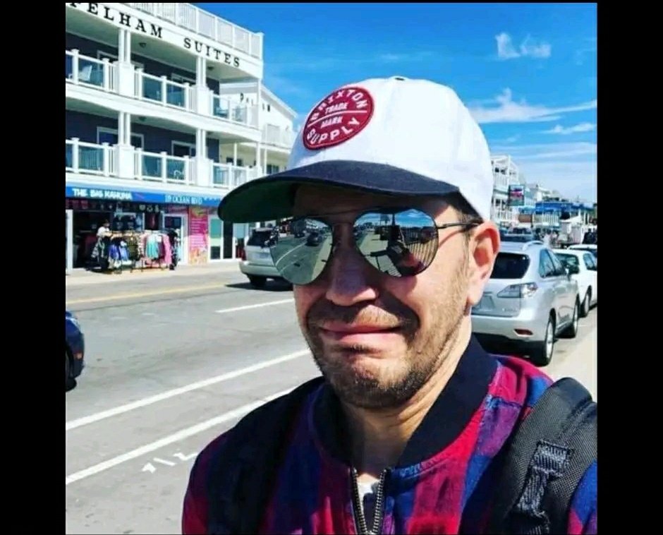 fopminui's tweet image. Was sitting at breakfast in Hampton Beach and across the restaurant were five SUPER CUTE elderly ladies. I don’t know why but it made me miss my mom hard and I felt a strong urge to pick up their check. I don’t know them and didn’t want to bother them but I just did it. Then I…