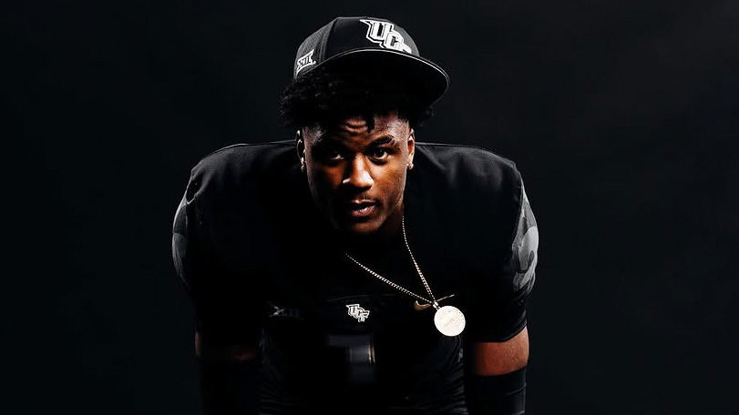 Brandon Helwig (@ucfsports) on Twitter photo Ja'Cari Jackson, who was offered by UCF in April and committed the very same day, recently returned for his official visit. He left feeling even more confident in his choice.
"It's great. I loved it," Jackson said. "It felt like home."
Story: ucf.rivals.com/news/hometown-… Ja'Cari Jackson, who was offered by UCF in April and committed the very same day, recently returned for his official visit. He left feeling even more confident in his choice.
"It's great. I loved it," Jackson said. "It felt like home."
Story: ucf.rivals.com/news/hometown-…