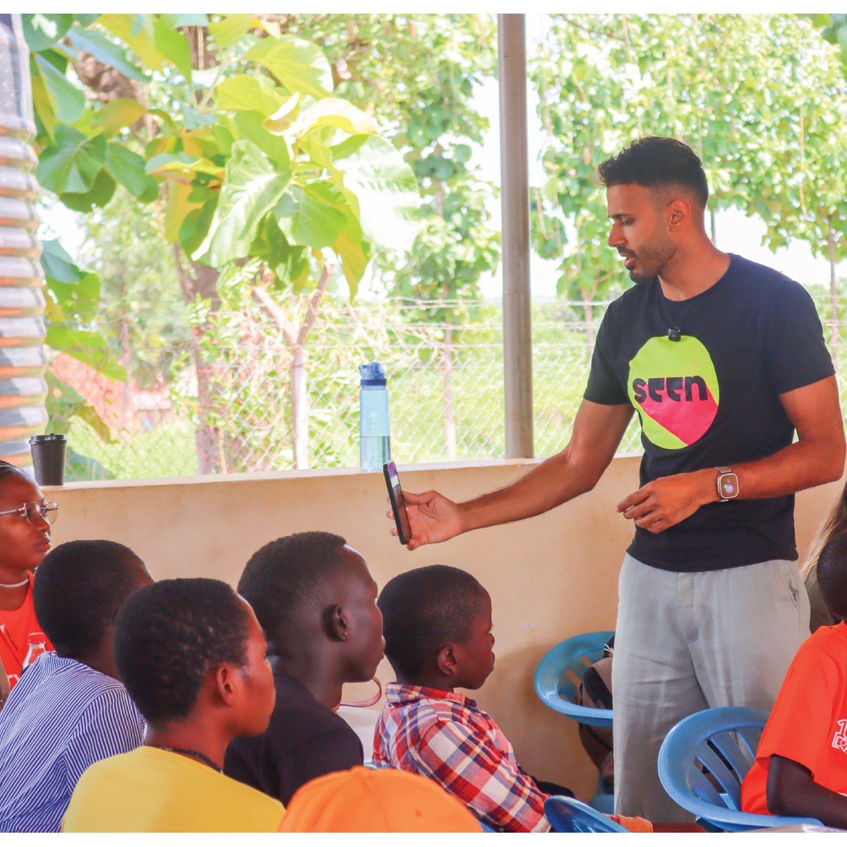 What if children weren’t just the subject of stories but the storytellers themselves? 
 
Across refugee settlements in Uganda, this vision is becoming reality. Through #MobileJournalism, children are turning smartphones into tools for voicing their views and capturing their lived