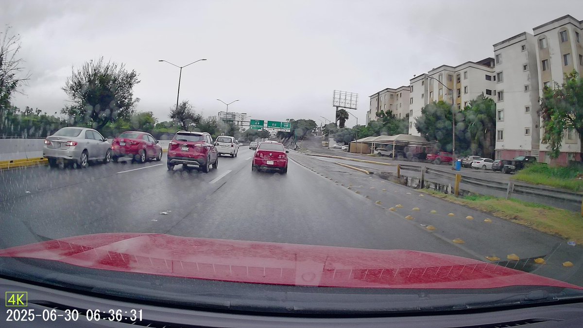 Accidente en Miguel de la Madrid pasando Lázaro Cárdenas 
<a href="/MtyFollow/">MtyFollow®</a> <a href="/DashCamMTY/">Dash Cam Monterrey</a>