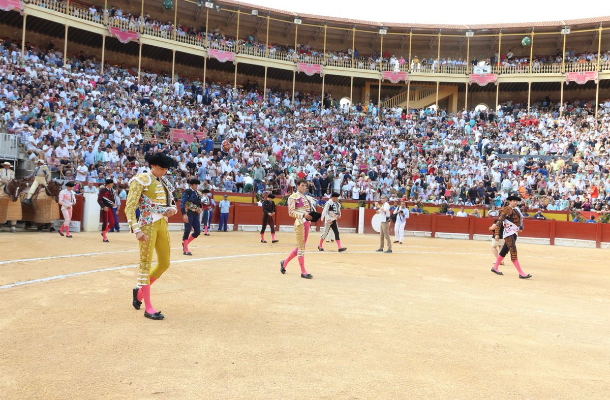Plaza Toros Alicante tweet media