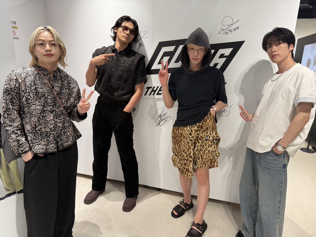 HMV OSAKA ありがと🐙 @GL16_TRB