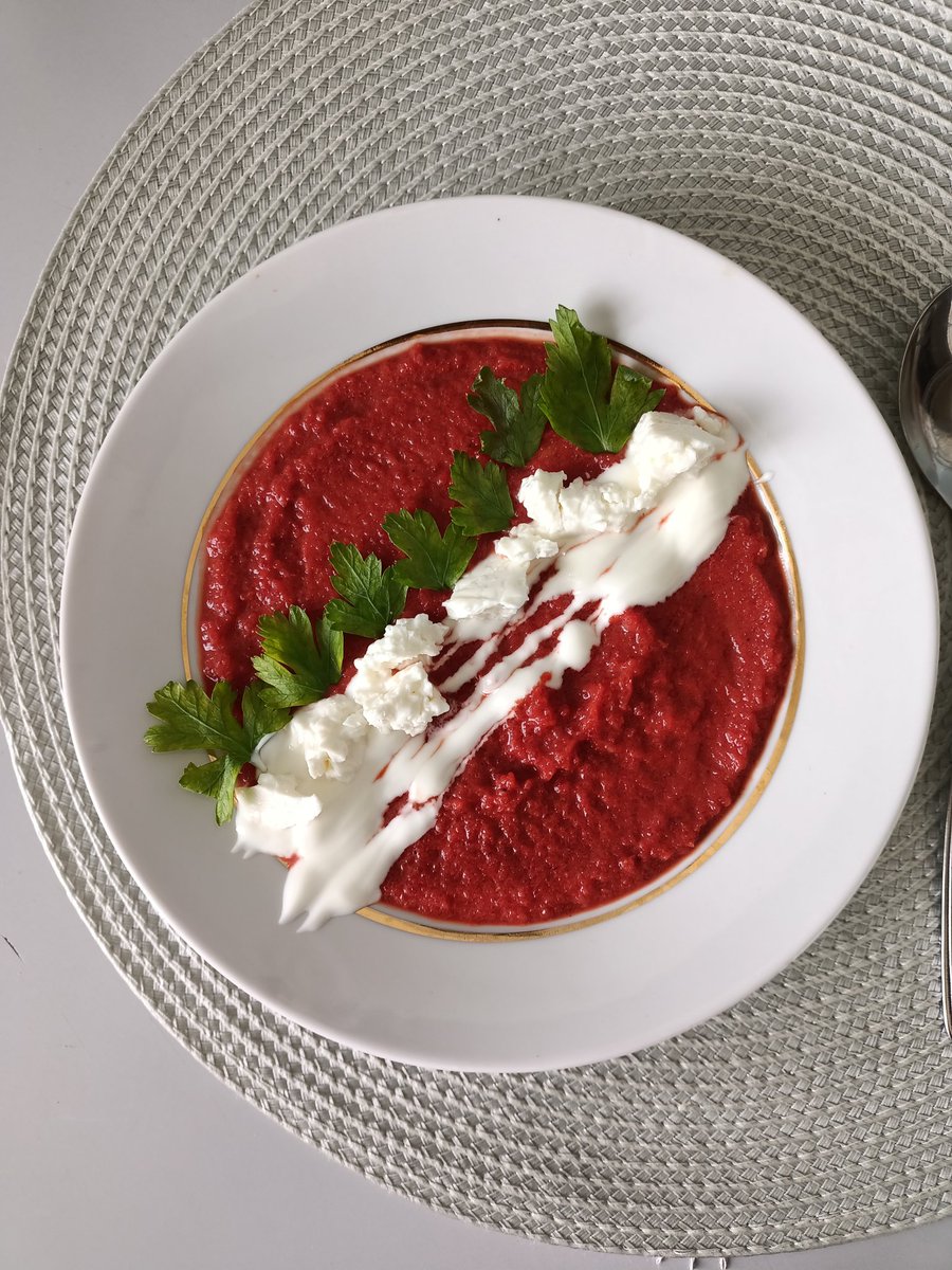 Коли стало нудно - і вирішив приготувати якийсь ф'южн-борщ-пюре 👀