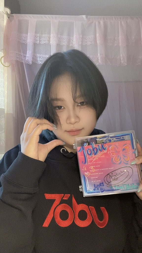 Dinalovestobu's tweet photo. I like this clothes so much.❤️❤️❤️🥰@tobuofficial 🤩 https://t.co/Q8olKQ6I0d
