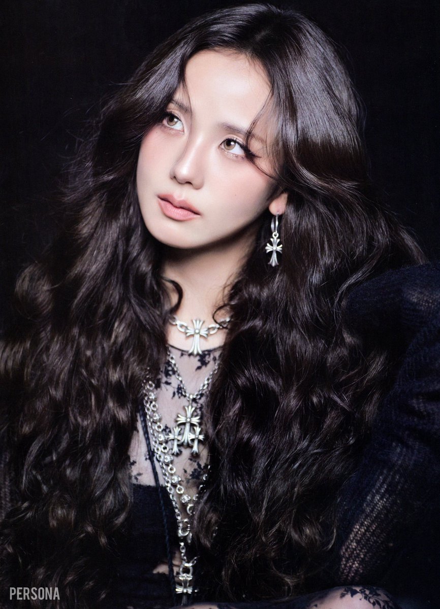 jisoogaIIery's tweet photo. goddess https://t.co/UbR5az8jhr