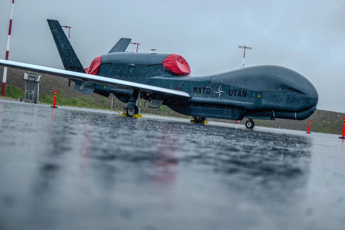 NATO_AIRCOM's tweet image. NATO's RQ-4D Phoenix demonstrates Agile Combat Employment (ACE) capabilities during mission to 🇫🇮
The deployment of the remotely piloted aircraft underscores NATO’s ability to project ISR capability flexibly across the entire Alliance territory
Read More:ac.nato.int/archive/2025-2…