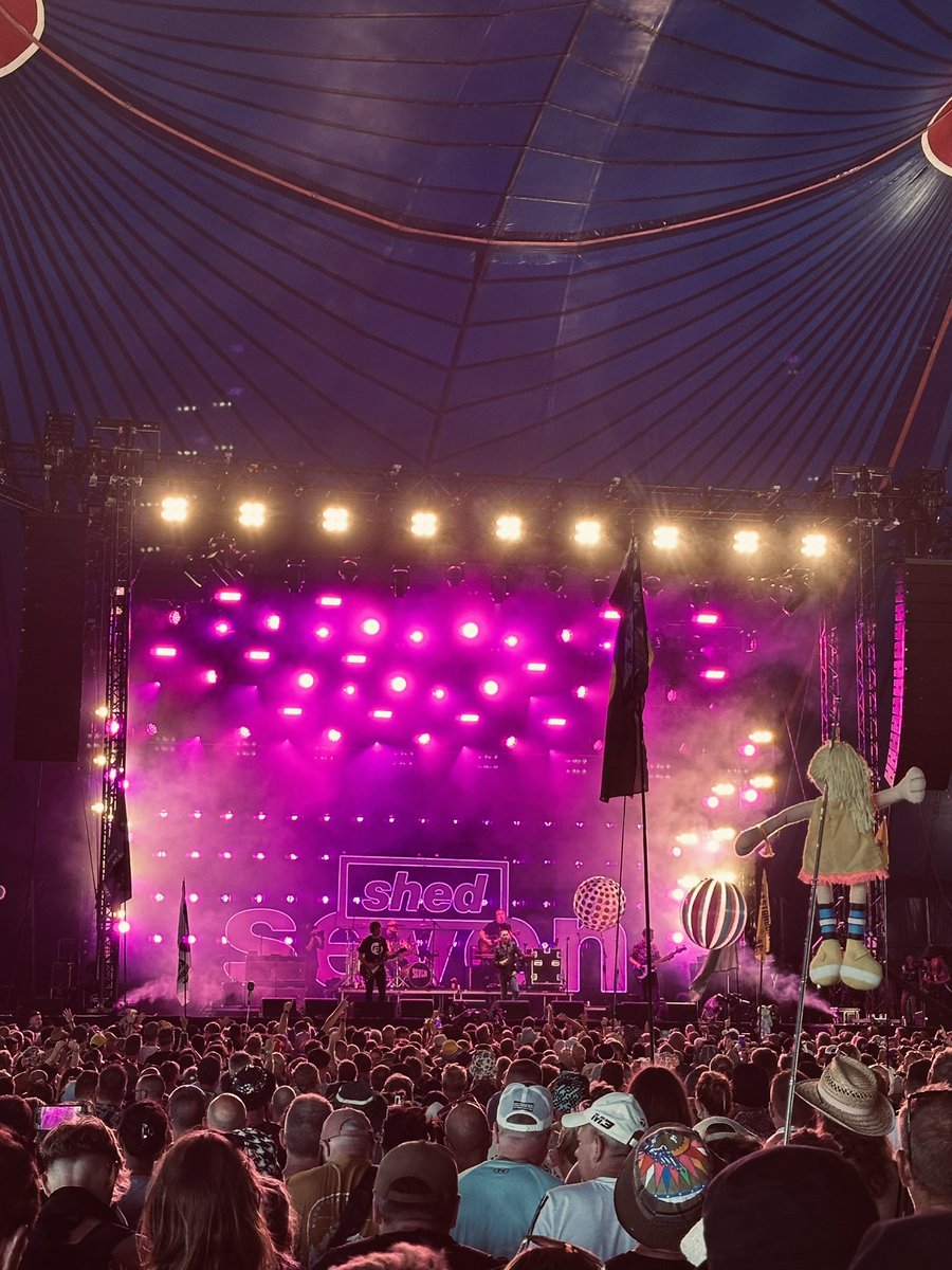 Glen Wallace tweet media