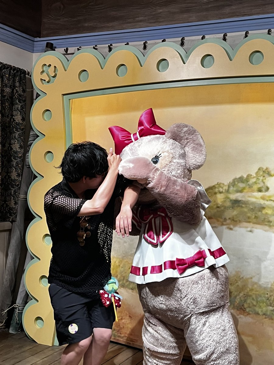 Shin_base_d's tweet image. シェリーメイはあみあみが気になるらしい

ずっと覗かれてた👀🧸