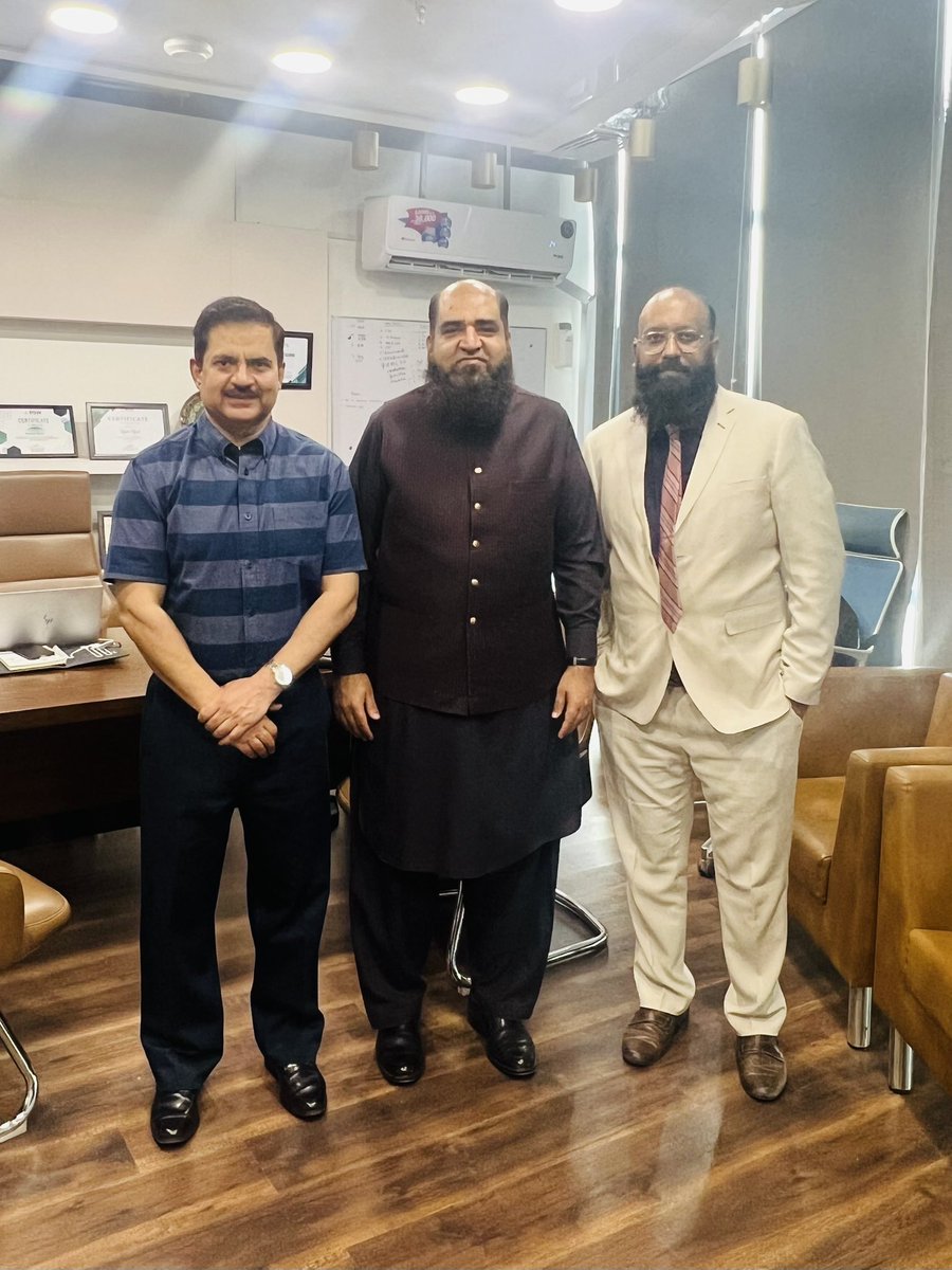 jahmed95's tweet photo. Had an absorbing & mutually enriching meeting today with innovative & highly professional #ChiefTechnicalOfficer (CTO) of #PakistanSingleWindow (PSW)- a unique State Owned Enterprise with a powerful Corporate Touch- Mr Azeem Afzal in his office.
Was
#ArcanaInfo
#DigitalNext https://t.co/gR6VXSDTw1