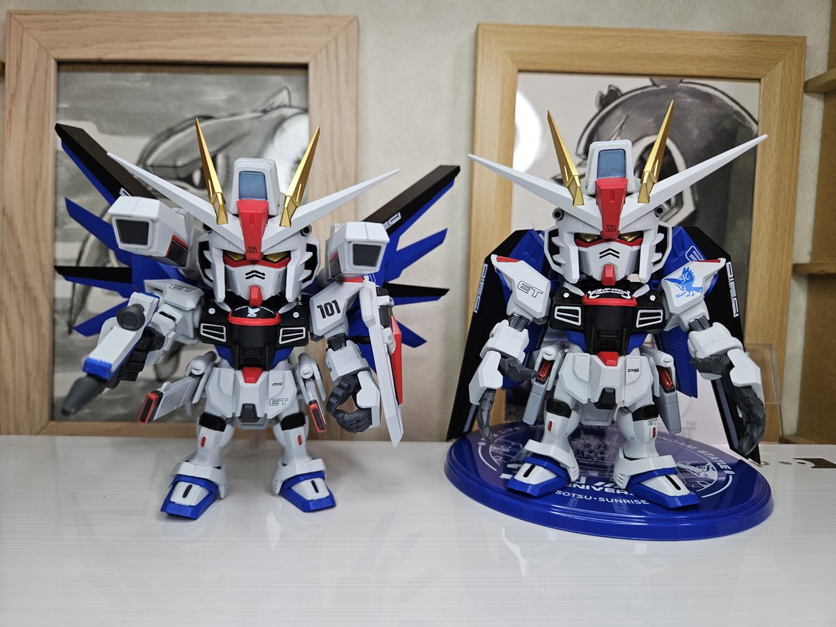 toshgosh4's tweet image. TOUMAさんリデザインによるQ-Styleシリーズ
QSMVmini の フリーダムガンダム フルバーストモード です
ボリューミーでカッケェ
イベント限定品ですがお迎えできて良かった