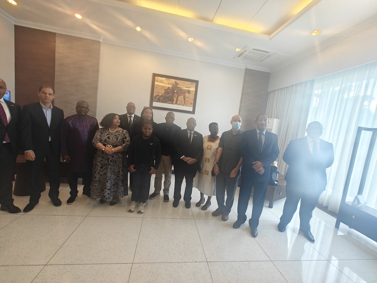 EmbSandro's tweet photo. Thank you to my dear colleagues Ambassadors in #Tanzania who bid farewell to my family and I before our departure. Much appreciated! https://t.co/6B2M1Jx9xD