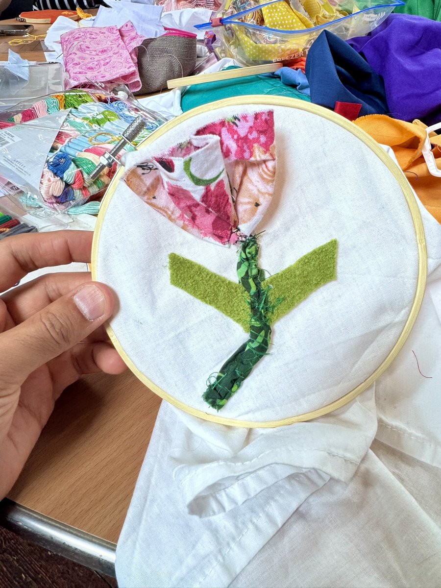 It’s 10 years since I moved to Cork, Ireland. My guilty pleasure is a fruit scone so I’m enjoying two! And I stitched a wee flower for my university’s equality quilt at lunchtime! 🫶🏾