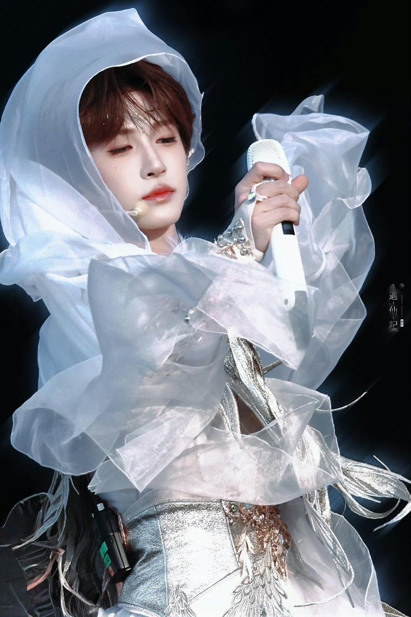 G_Charlie_Liuyu's tweet photo. 从此不敢看观音🙇🏻‍♀️
Cr.遇仙记·刘宇

#LiuYu #刘宇 #リュウユ
#리우위 #หลิวอวี่ #LưuVũ https://t.co/HaIlHkQLLe