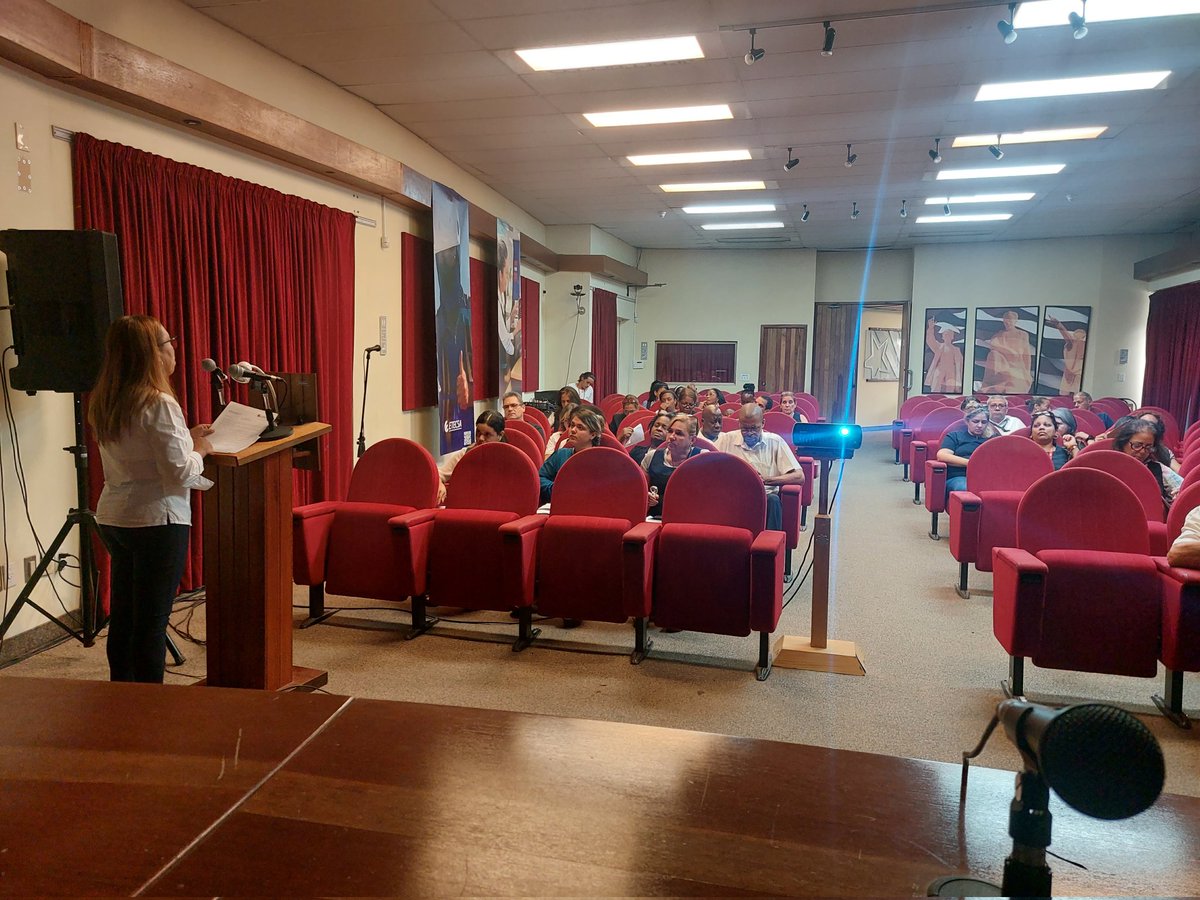 Comienza el evento forum por la innovación de la Vicepresidencia de Negocios Internacionales de ETECSA, aportando importantes soluciones en la búsqueda de mas  ingresos exportables  y la disminucion de costos internacionales!
#EtecsaConCuba