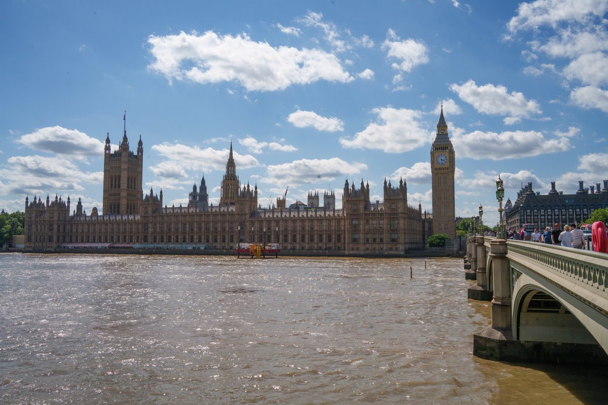 Nick_Baker777's tweet image. Had a bit of time to kill after the march on Saturday, so I went for a stroll over to Enbankment and up to Big Ben/Westminster. I walked across the bridge but decided to turn around and head back to get the tube over to Paddington. Crowds were insane and the heat was too much…