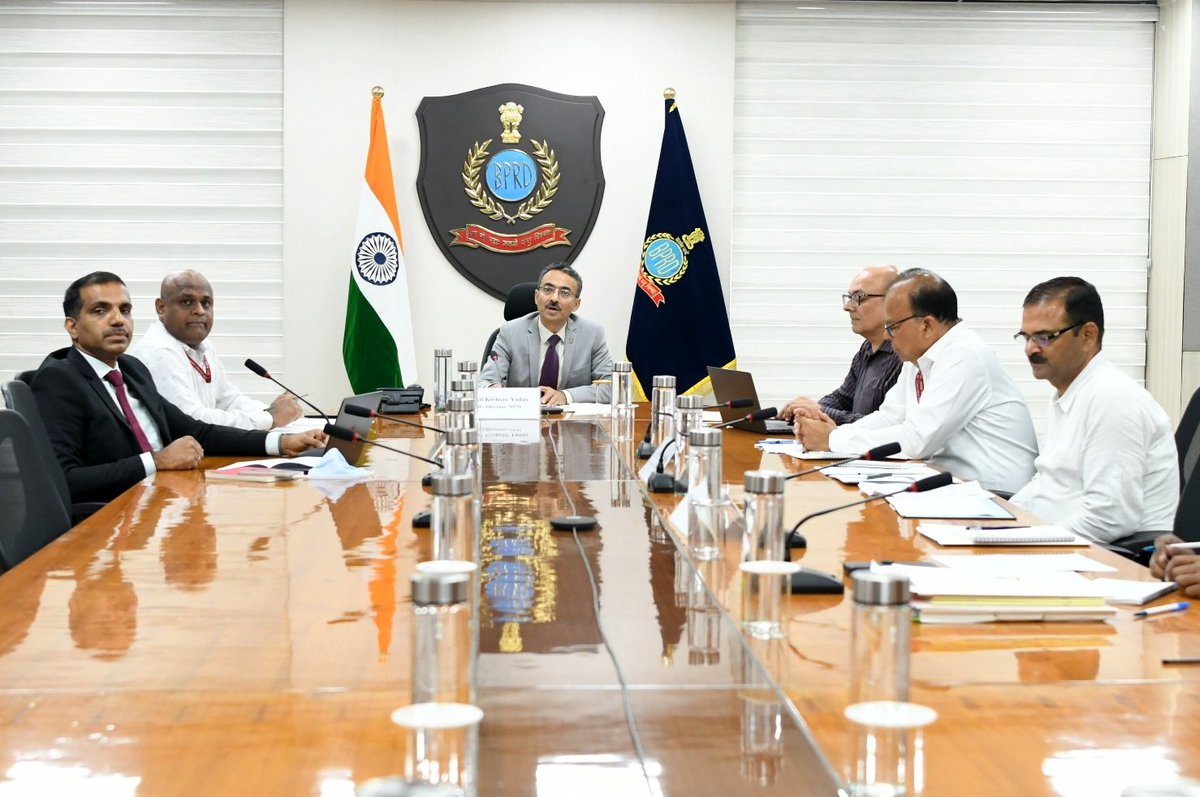 BPRDIndia's tweet image. A Workshop was held at BPR&D HQ, New Delhi today to discuss Formulation of Common standards & Guidelines for tourist police. Workshop was chaired by Sh Anil Kishore Yadav, IG,NPM, BPR&D and attended by officers from States/ UTs and BPR&D.