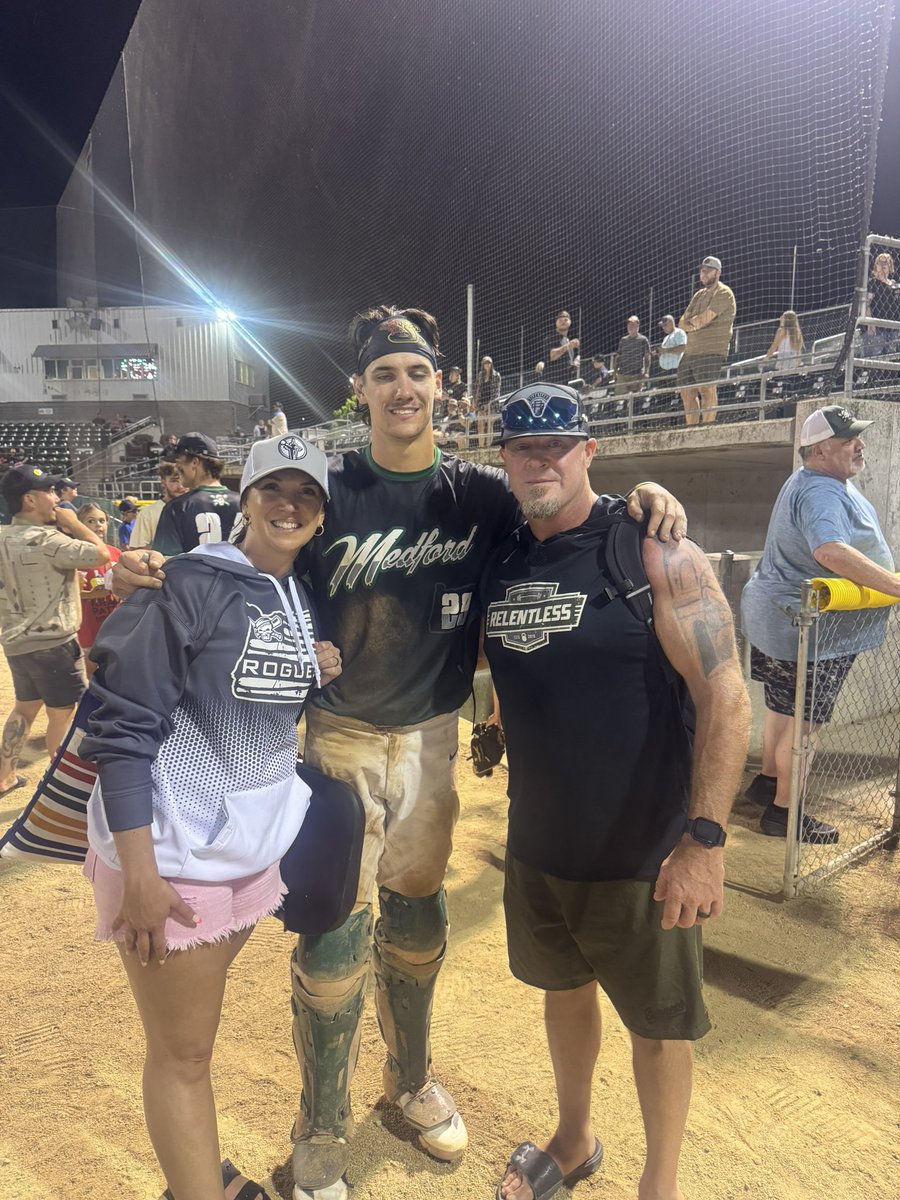 CoachTWOsborne's tweet image. Ended the series a player of the game. @Troy_Osborne29 #brickbybrick #hayinthebarn @RelentlessAP