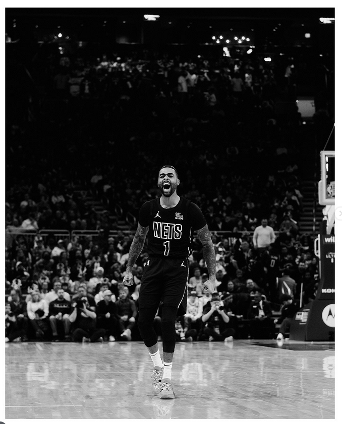 D'Angelo Russell podría llegar a firmar con Mavs. 

Pareciera no haber interés mutuo en continuar en Nets.