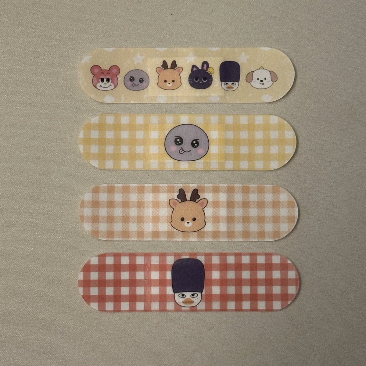 🩹 𝐑𝐈𝐈𝐙𝐈𝐍𝐆 𝐋𝐎𝐔𝐃 𝐈𝐍 𝐒𝐄𝐎𝐔𝐋 🩹

ʚ 라이즈 콘서트 캐릭터 데일밴드 나눔 ɞ

⋆ 날짜 : 7/4(첫콘) 7/6 (막콘)
⋆ 수량 : 첫콘 50set + 막콘 150set
⋆ 장소 및 시간 : 당일 공지
⋆ 인증 : rt + 팔로우

#라이즈 #RIIZE #쇼타로 #은석 #성찬 #원빈 #소희 #앤톤 #밤또돌즈