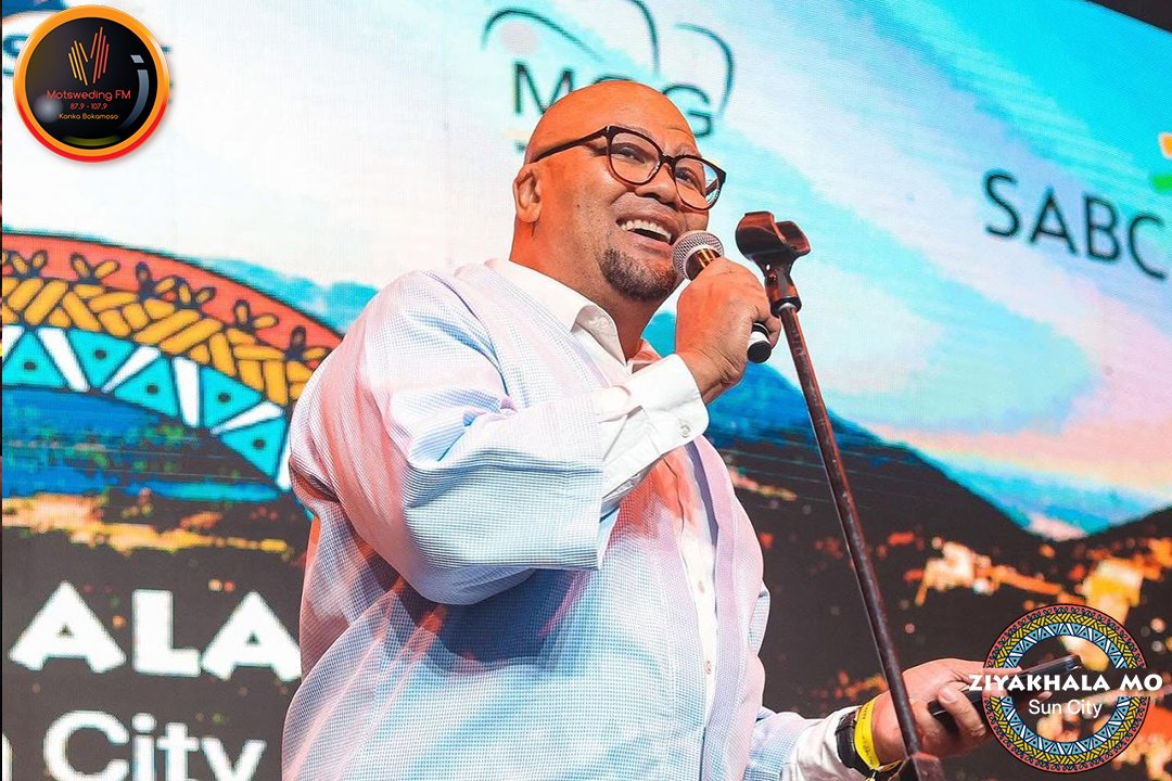 motswedingfm's tweet photo. 💥💥💥 Bosigo jo bo sa lebalesegeng, boidiidi jo bo gakgamatsang! 🙌🤩🎉Ditebogo tse dikgolo go botlhe ba ba neng ba kopane le rona kwa moletlong wa #ZiyakhalaMoSunCity , @SunCityResortSA !! Lorato e ne e le lwa mmatota!!!❤🎶

#MotswedingFM #SunFest25 #SunFestfun https://t.co/SemRBtRn1k