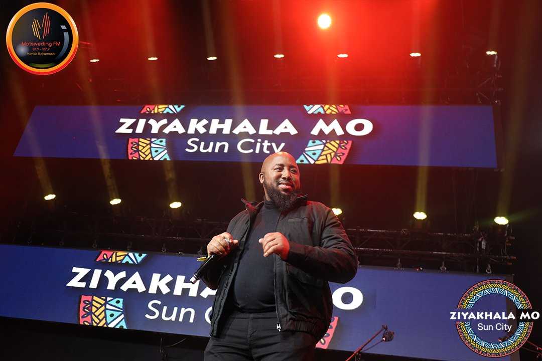 motswedingfm's tweet photo. 💥💥💥 Bosigo jo bo sa lebalesegeng, boidiidi jo bo gakgamatsang! 🙌🤩🎉Ditebogo tse dikgolo go botlhe ba ba neng ba kopane le rona kwa moletlong wa #ZiyakhalaMoSunCity , @SunCityResortSA !! Lorato e ne e le lwa mmatota!!!❤🎶

#MotswedingFM #SunFest25 #SunFestfun https://t.co/SemRBtRn1k