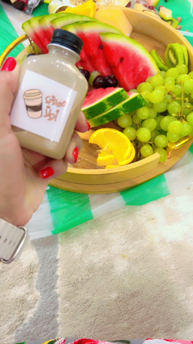 *وإبتسامتك إللي تأخذ مكان صغير في وجهك!! تأخذ كل قلبي يا مسرة الأيام ويا قبلة الوجيه وأغلاها💞!*