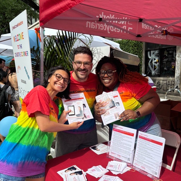 Weill Cornell Medicine Urology (@wcmurology) on Twitter photo We had a such a great time at @nycpride this weekend! Our team enjoyed handing out fun swag items and educational material and helping with the creative activities at the <a href="/WeillCornell/">Weill Cornell Medicine</a> tent! We had a such a great time at @nycpride this weekend! Our team enjoyed handing out fun swag items and educational material and helping with the creative activities at the <a href="/WeillCornell/">Weill Cornell Medicine</a> tent!