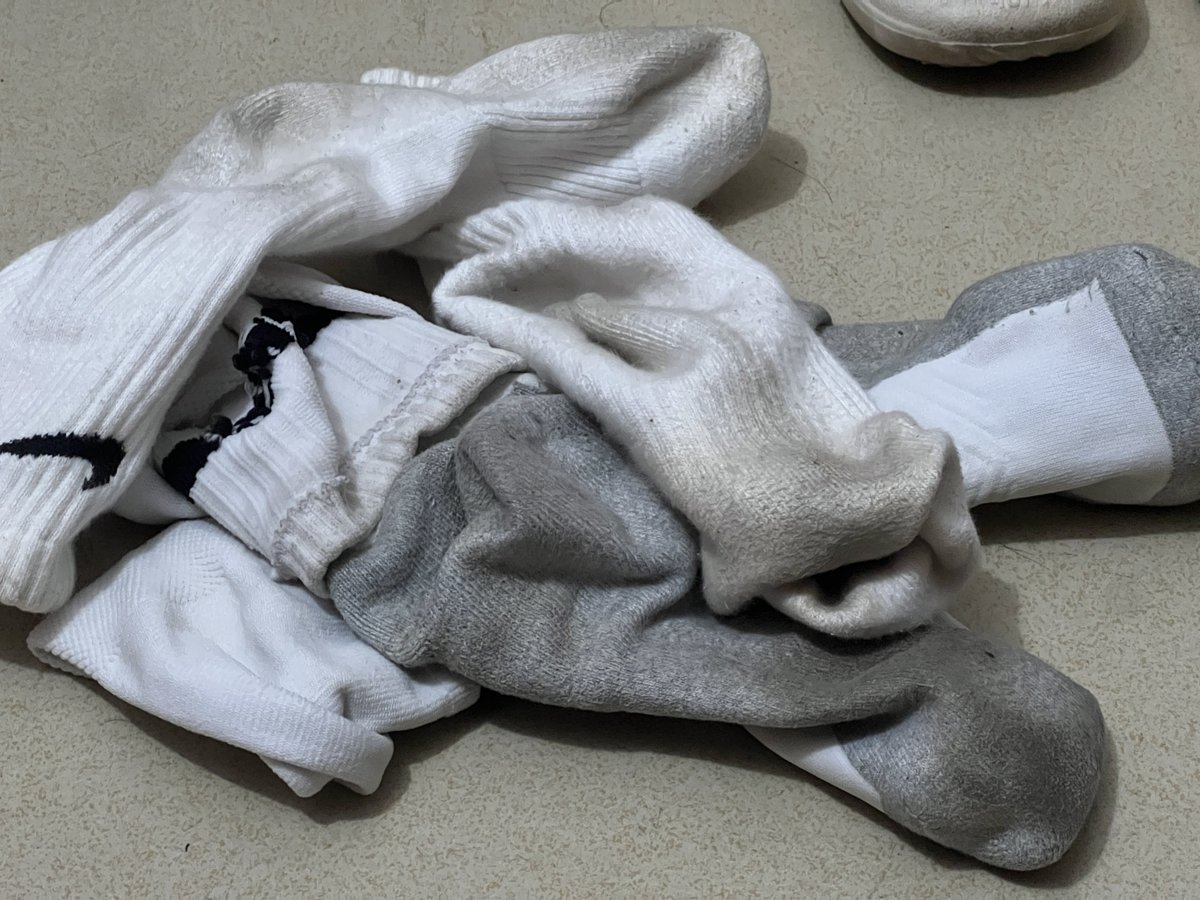 不会长传的小狼狗 (@gdcontrolshoes) on Twitter photo 