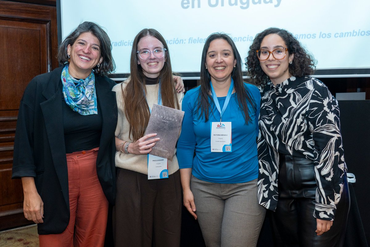 Colegio de Traductores Públicos del Uruguay (@coltraduy) on Twitter photo El Tercer Congreso Internacional de Traducción e Interpretación en Uruguay agradece la contribución de María Eugenia Meneses <a href="/memf__/">maría eugenia meneses</a> y Lucía Bonilla Cal <a href="/esclavaDlaLetra/">Lucía Bonilla Cal</a> para el sorteo final realizado entre los asistentes. ¡Felicitaciones a todos los ganadores! El Tercer Congreso Internacional de Traducción e Interpretación en Uruguay agradece la contribución de María Eugenia Meneses <a href="/memf__/">maría eugenia meneses</a> y Lucía Bonilla Cal <a href="/esclavaDlaLetra/">Lucía Bonilla Cal</a> para el sorteo final realizado entre los asistentes. ¡Felicitaciones a todos los ganadores!