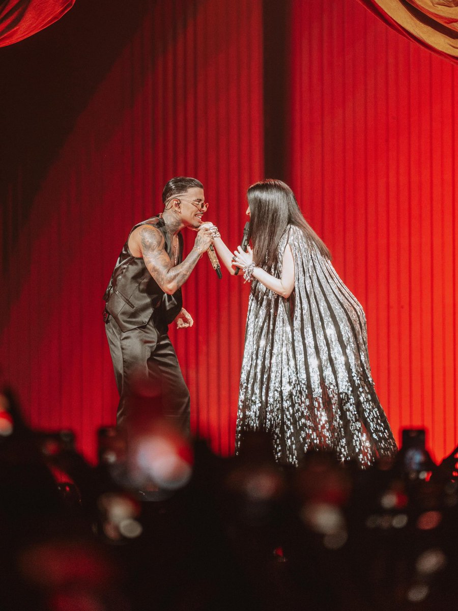 LauraPausini's tweet image. ITALIA ❤️ RAUW
@rauwalejandro’s concert in Milan, Italy, yesterday night was Amazing!
Our first time singing together on stage 💥
Te quiero mucho amigo,Gracias