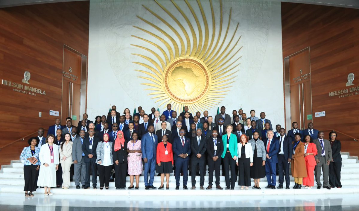 au_ied's tweet photo. The @_AfricanUnion today inaugurated the #AfSEM High-Level Technical Oversight Committee a strategic step in advancing the #AfricanSingleElectricityMarket (AfSEM), the continent’s flagship energy initiative. ⚡🌍
News: https://t.co/D3Rjj3ATus
Details: https://t.co/2Tdd8gHA1d https://t.co/JQ3ysBtHMD