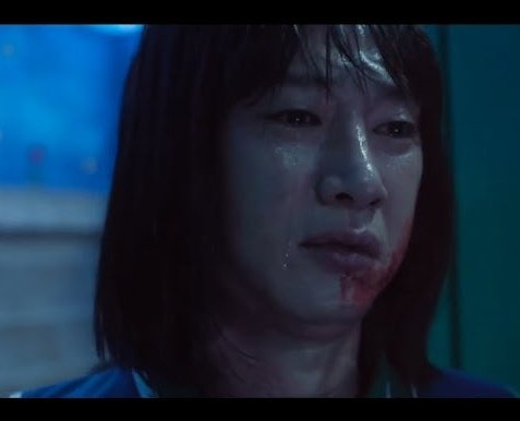 Ali and HyunJu were recognized for their kindness since the first game, and they died because of that same kindness... Ali wanting to help Sangwoo, HyunJu wanting to help Junhee
#SquidGame3 #Round6