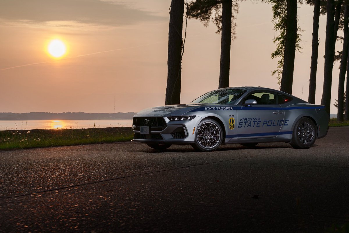 VSPPIO's tweet photo. 🥁 It’s time for the “America’s Best-Looking Cruiser” contest! Vote now for #VirginiaStatePolice to make the 2026 calendar & cover!
Voting is NOW through July 11, 5 PM EST. One vote per device, per day‼️ https://t.co/eTYo0sXCWl
#VSP #AAST #BestCruiser #VAStatePolice https://t.co/8da0NoG9hU