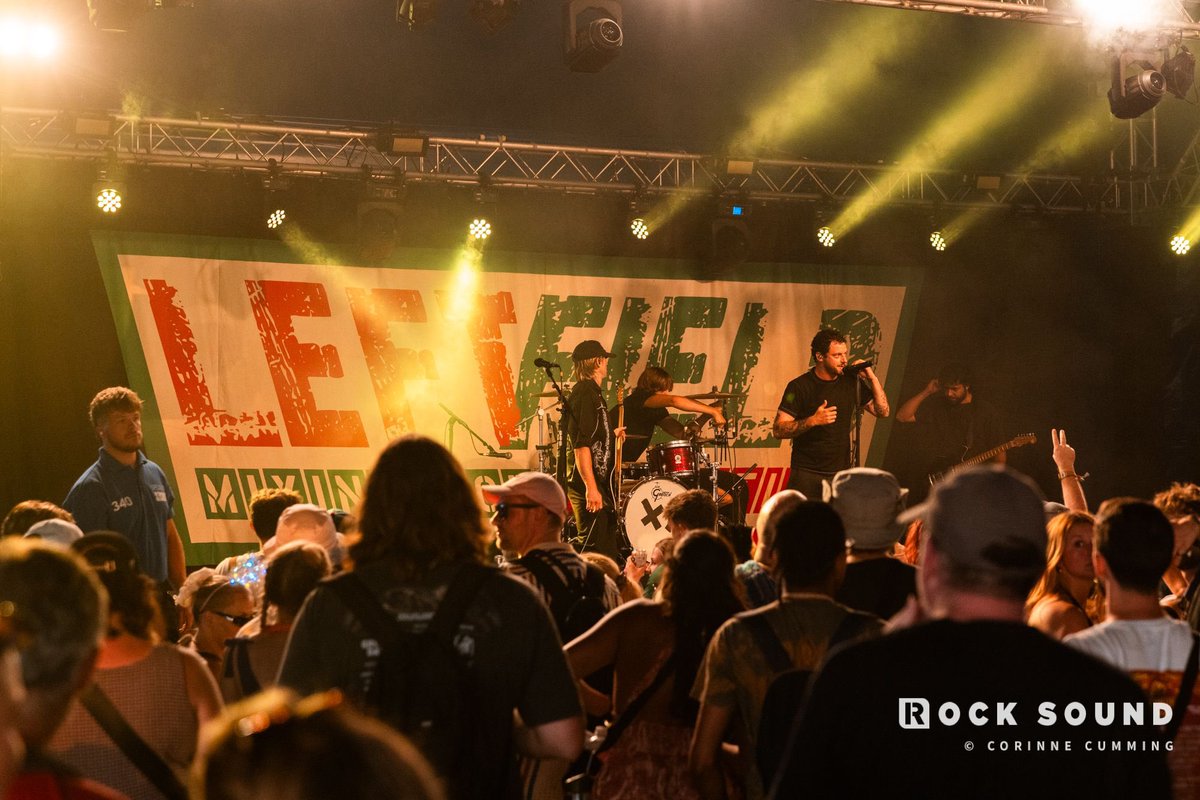 Rock Sound (@rocksound) on Twitter photo Grandson makes his Glastonbury Festival debut, helping to close out the weekend with a high energy Sunday set on the Leftfield Stage
📸 Corinne Cumming Grandson makes his Glastonbury Festival debut, helping to close out the weekend with a high energy Sunday set on the Leftfield Stage
📸 Corinne Cumming