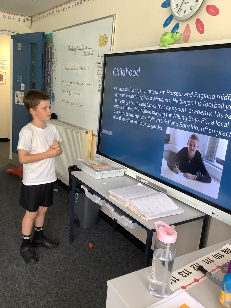 ReinwoodJuniors's tweet photo. In RE, 3B used their computing skills to create a presentation about their inspirational role model. Lots of children are inspired by Messi and Ronaldo, Lucas did a lovely presentation on Sir David Attenborough. #RJS3B https://t.co/ECtjiXZeJn