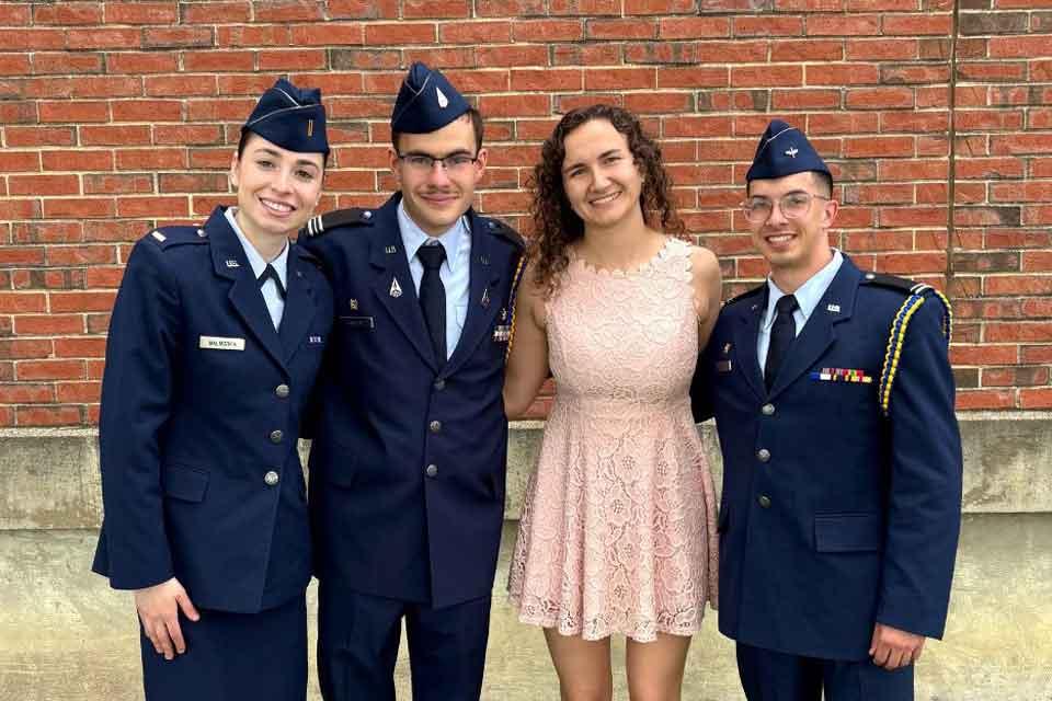 Huge congrats to SLU Army ROTC Cadet Gochenour for being nationally recognized for leadership, academics, and service! Your dedication reflects the best of #SLU and the ROTC program. 🇺🇸👏 #ROTC #Leadership #BillikenPride
