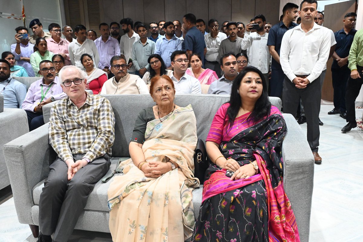 DGFSCDHG🇮🇳 tweet media