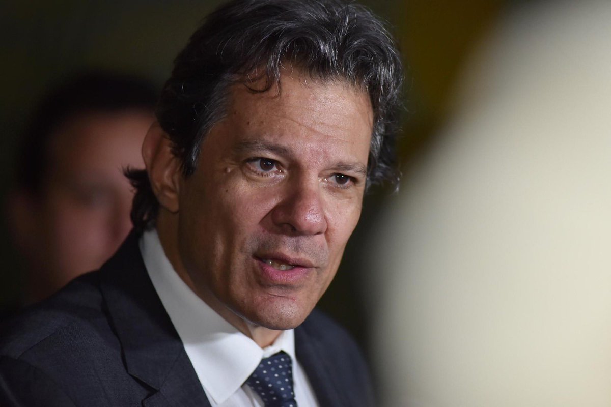 RogerioCorreia_'s tweet photo. Haddad foi claro: sem o novo IOF, vai cortar os supersalários dos poderosos! 💥

O governo Lula quer que os milionários paguem o que nunca pagaram.
A direita? Quer jogar a conta nas costas de quem trabalha e empreende.

Simples assim. 🇧🇷✊ https://t.co/vYQL0MTV9u