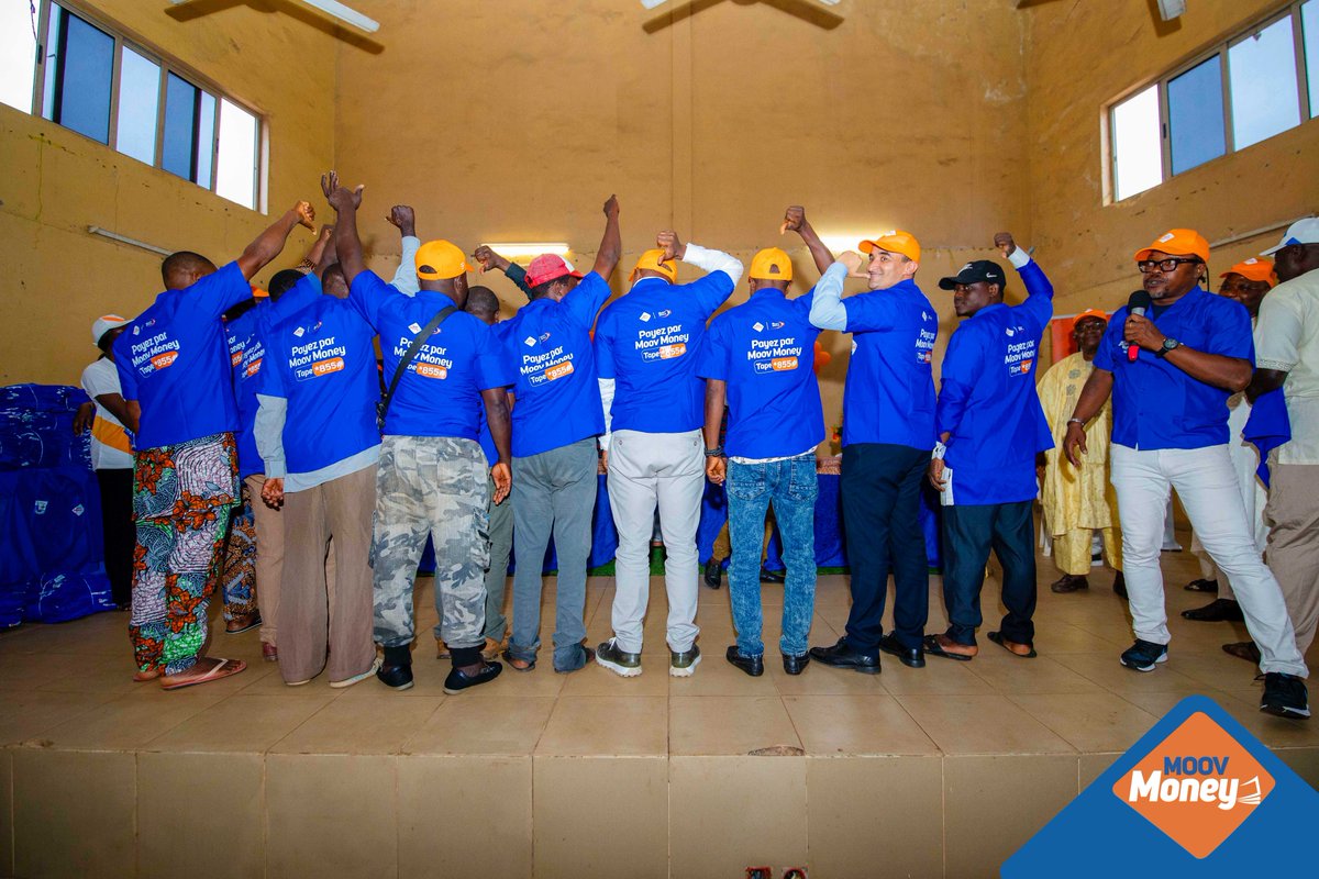MoovAfricaBenin's tweet image. Cette initiative s'inscrit dans la continuité de celle menée dans la commune d'Abomey-Calavi auprès de 3000 taxis-motos l'année dernière, confirmant notre volonté d'accompagner durablement cette profession.

#MoovMoney 
#AvecToiChaqueJour