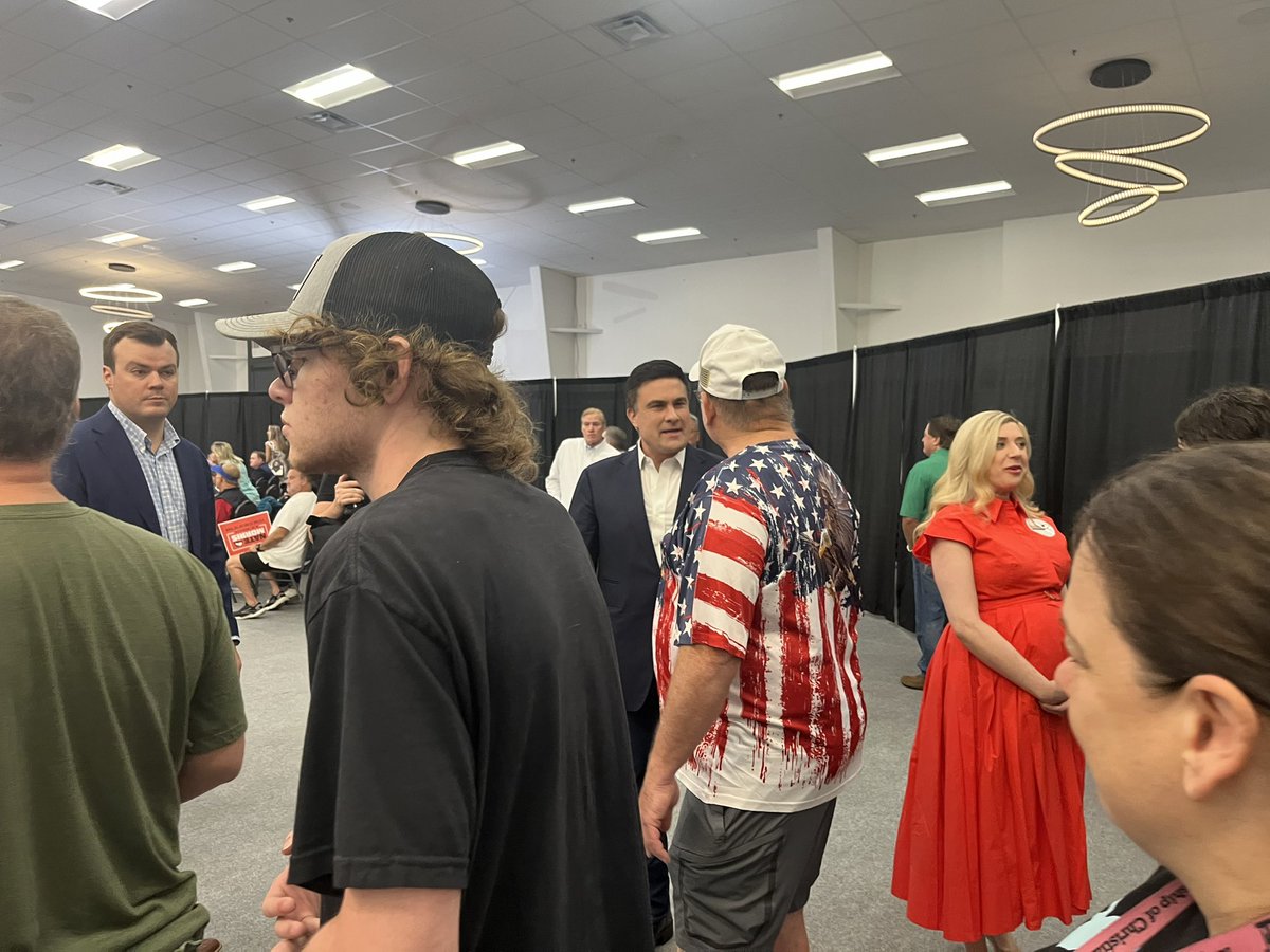 Here in Shepherdsville this morning, where Nate Morris is kicking off his Senate campaign with Charlie Kirk. 

Looks like there’s over 1,000 people at the rally.