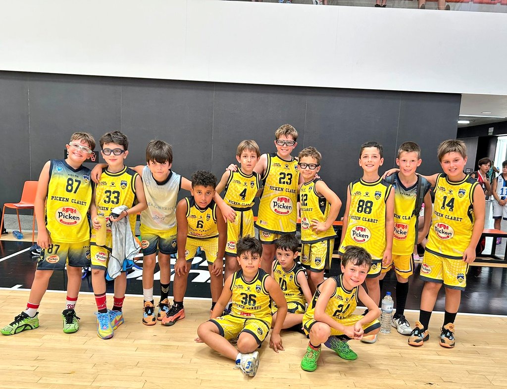 CBClaret's tweet photo. El alevin y Benjamin masculinos, participaron este fin de semana en el torneo #valenciabasketCup. El alevin campeón tras vencer en la final a CB L’Horta Godella. Ignacio Cañellas, MVP de la final #goPickenclaret #orgulloAmarillo https://t.co/odT1823BIt